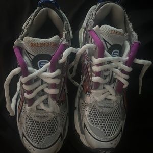 Balenciaga runners